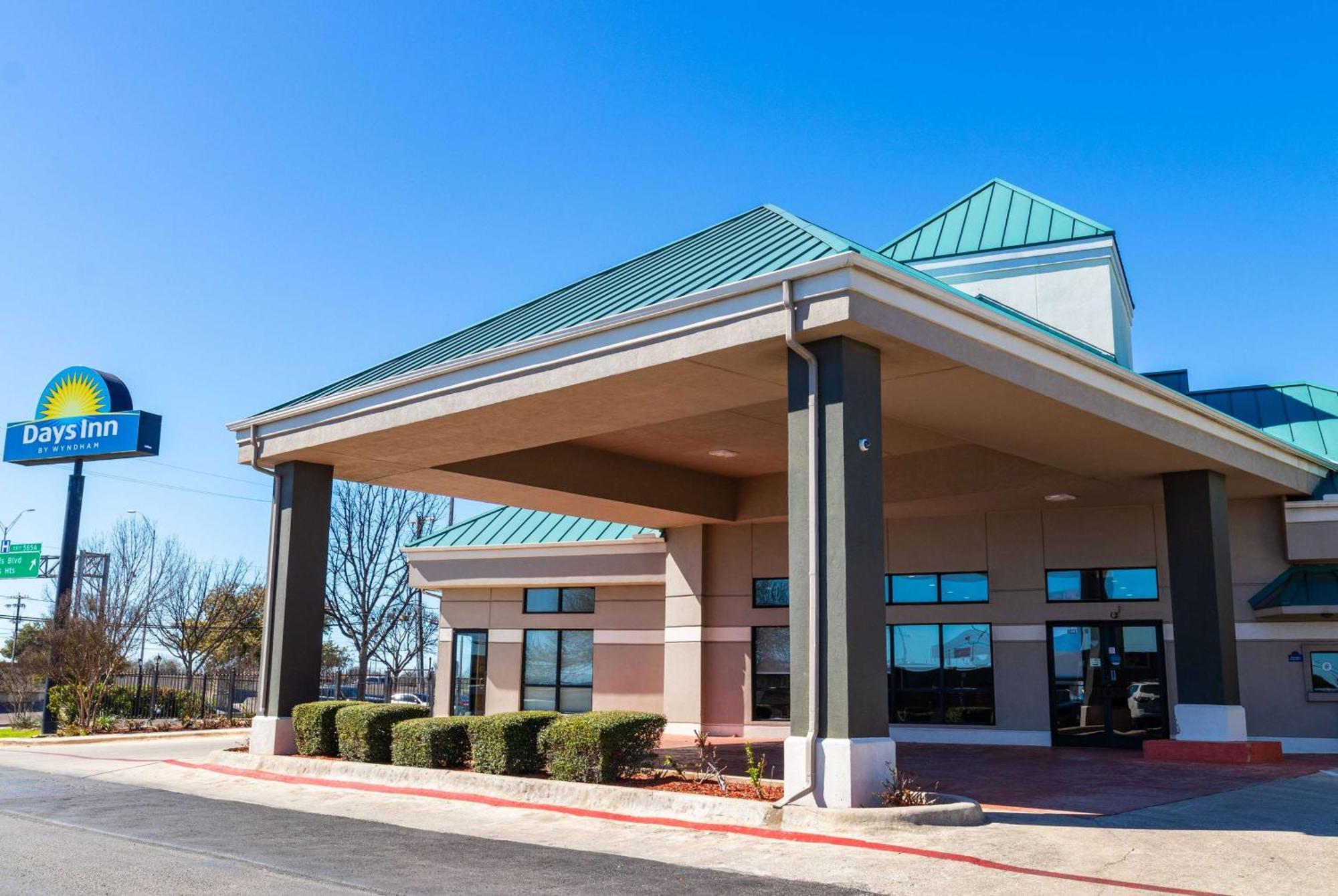 Days Inn By Wyndham N.W. Medical Center San Antonio Exterior photo